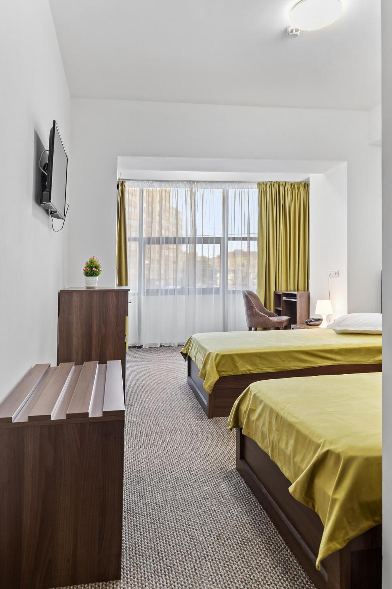 Lina Hotel Бухарест Екстер'єр фото