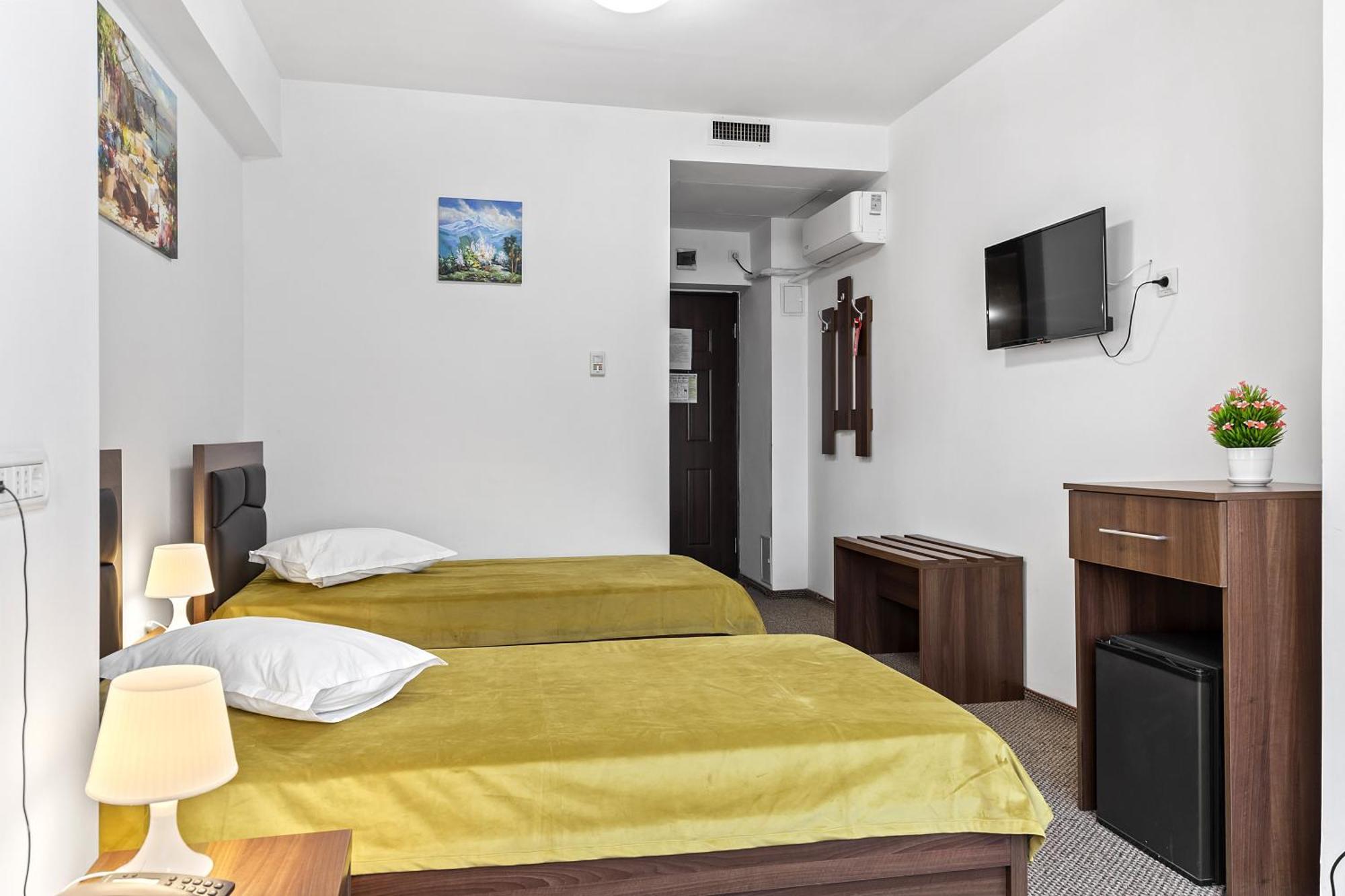 Lina Hotel Бухарест Екстер'єр фото