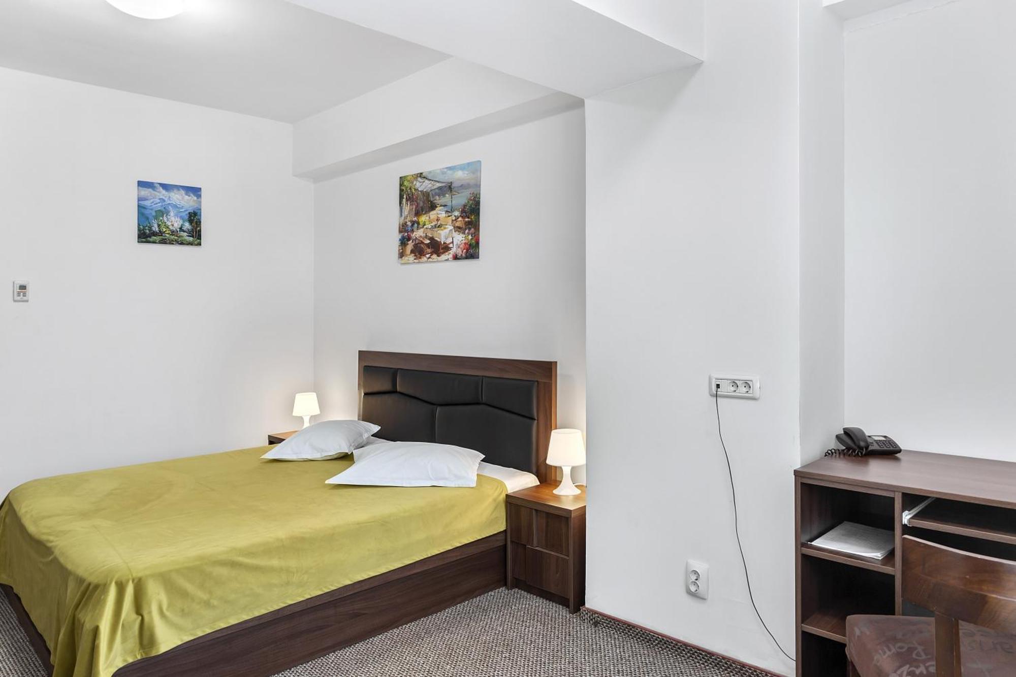 Lina Hotel Бухарест Екстер'єр фото